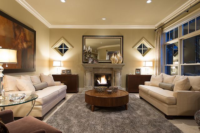 23194 at 4010 Sunset Boulevard, North Vancouver