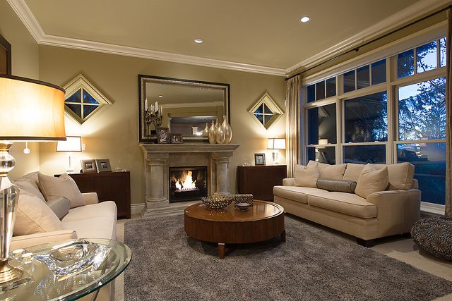 23198 at 4010 Sunset Boulevard, North Vancouver