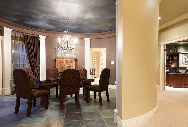 23206 at 4010 Sunset Boulevard, North Vancouver