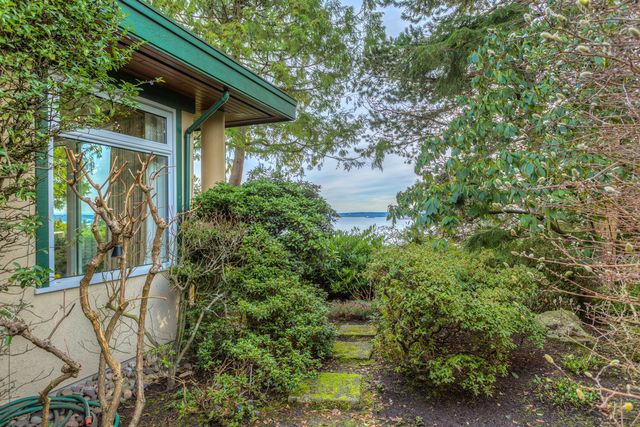 41841 at 4350 Rockridge Road, West Vancouver