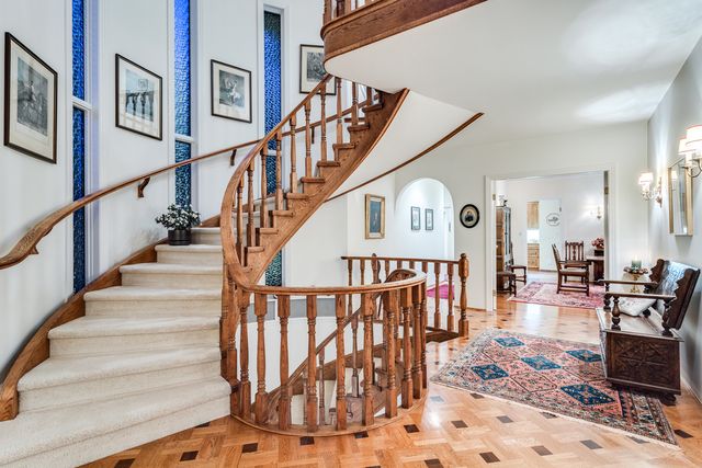 41897 at 4350 Rockridge Road, West Vancouver