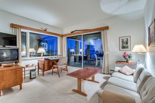 41937 at 4350 Rockridge Road, West Vancouver