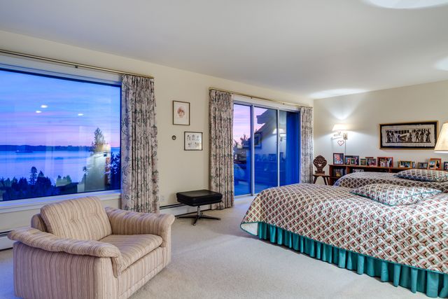 41945 at 4350 Rockridge Road, West Vancouver