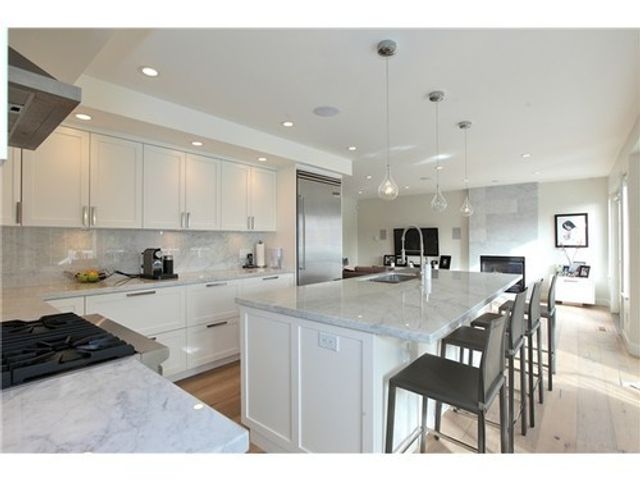 42026 at 1846 Fulton Avenue, North Vancouver