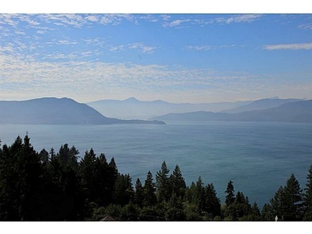 42175 at 8681 Seacape Drive, West Vancouver