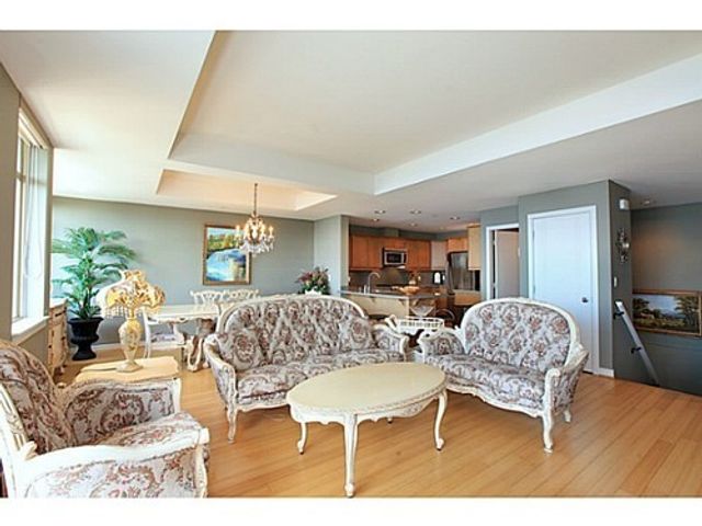 42181 at 8681 Seacape Drive, West Vancouver