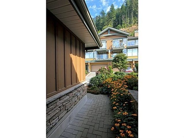 42217 at 8681 Seacape Drive, West Vancouver