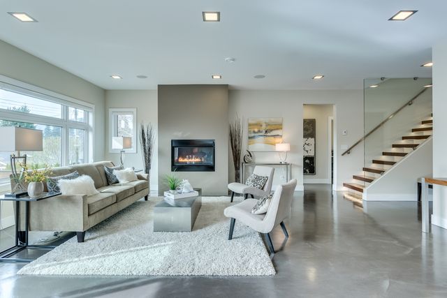 42650 at 4399 Parliament Crescent, North Vancouver