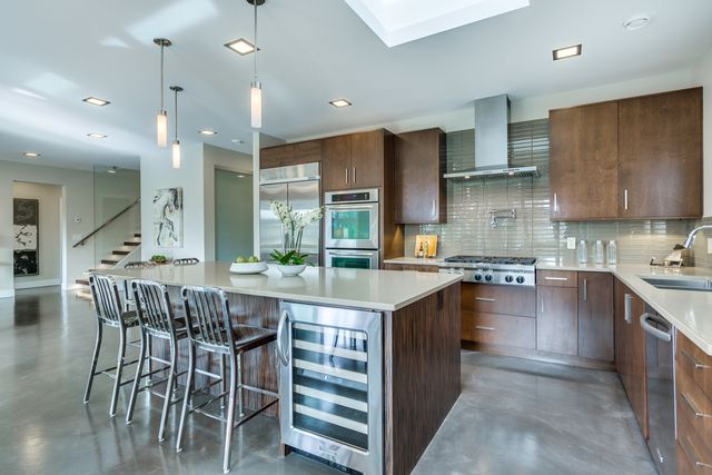 42666 at 4399 Parliament Crescent, North Vancouver