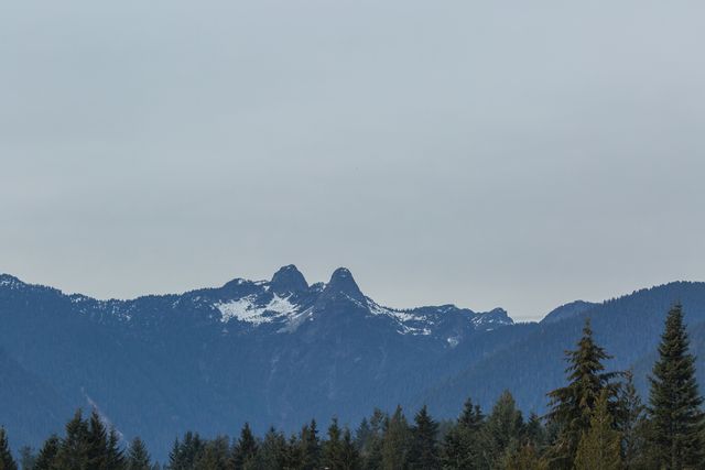 42690 at 4399 Parliament Crescent, North Vancouver