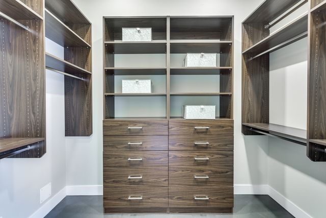 42734 at 4399 Parliament Crescent, North Vancouver