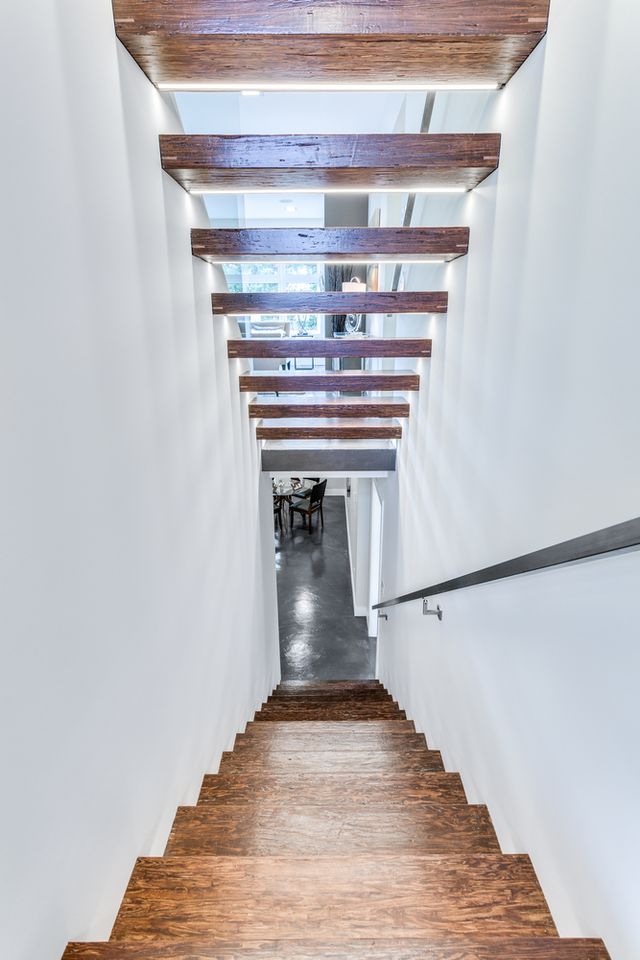 42766 at 4399 Parliament Crescent, North Vancouver