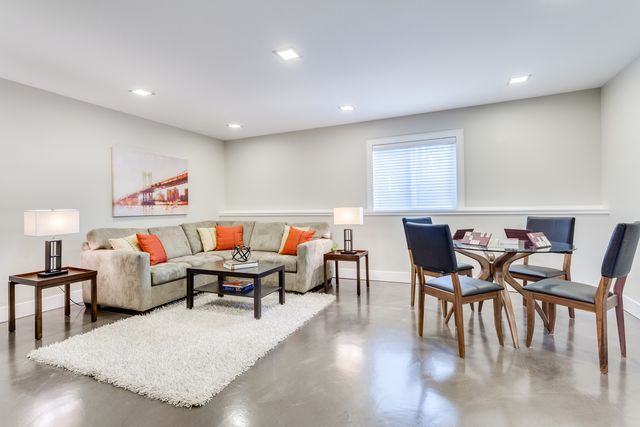 42778 at 4399 Parliament Crescent, North Vancouver