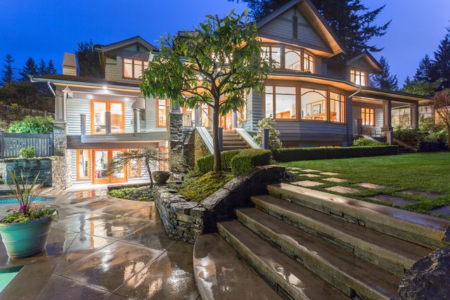 43049 at 4173 Sunset Boulevard, North Vancouver