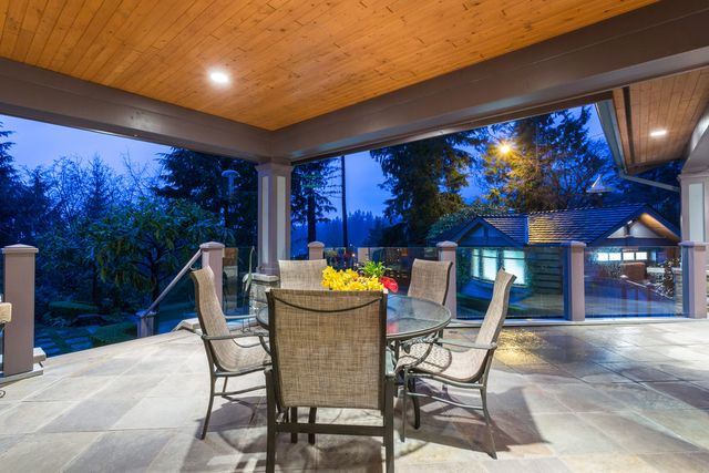 43073 at 4173 Sunset Boulevard, North Vancouver