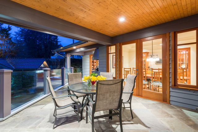 43077 at 4173 Sunset Boulevard, North Vancouver