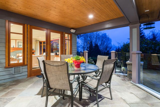 43081 at 4173 Sunset Boulevard, North Vancouver