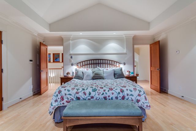 43197 at 4173 Sunset Boulevard, North Vancouver