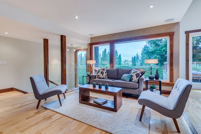 44075 at 4501 Woodgreen Drive, West Vancouver