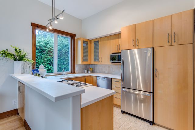 44099 at 4501 Woodgreen Drive, West Vancouver