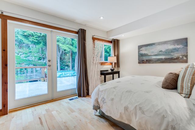 44111 at 4501 Woodgreen Drive, West Vancouver
