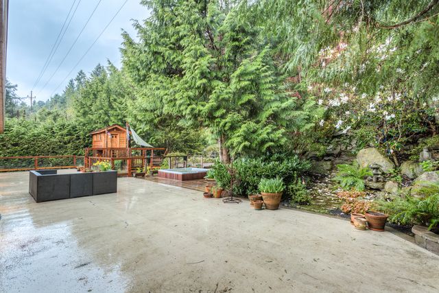 44166 at 4501 Woodgreen Drive, West Vancouver