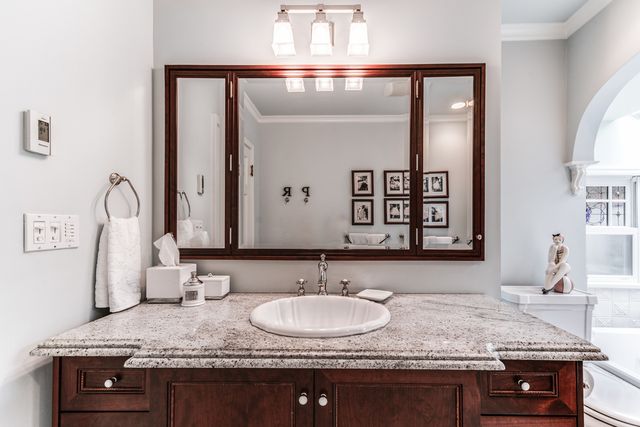 44699 at 3915 Sharon Place, West Vancouver