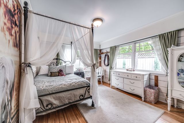 44703 at 3915 Sharon Place, West Vancouver