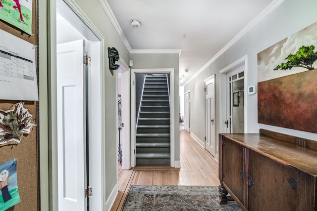 44723 at 3915 Sharon Place, West Vancouver