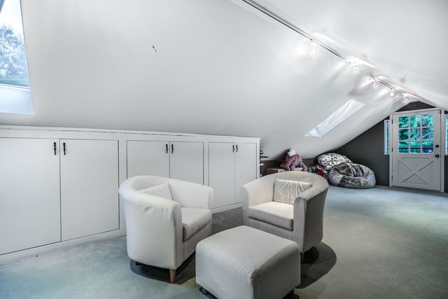 44743 at 3915 Sharon Place, West Vancouver