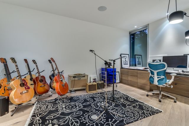 45114 at 3681 Sunset Lane, West Vancouver