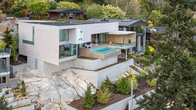 45186 at 3681 Sunset Lane, West Vancouver