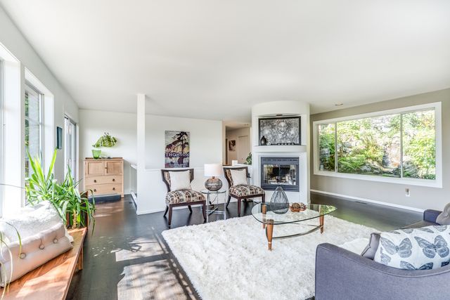 45505 at 3905 Bayridge Place, West Vancouver