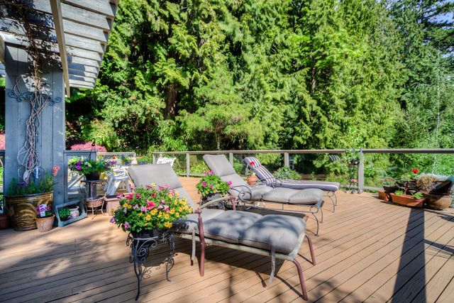 45625 at 3905 Bayridge Place, West Vancouver