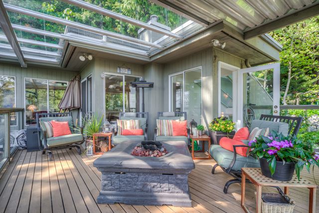 45649 at 3905 Bayridge Place, West Vancouver