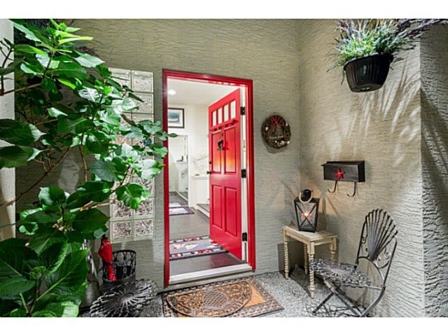 45746 at 6346 Argyle Avenue, West Vancouver