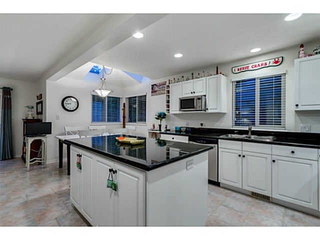 45770 at 6346 Argyle Avenue, West Vancouver