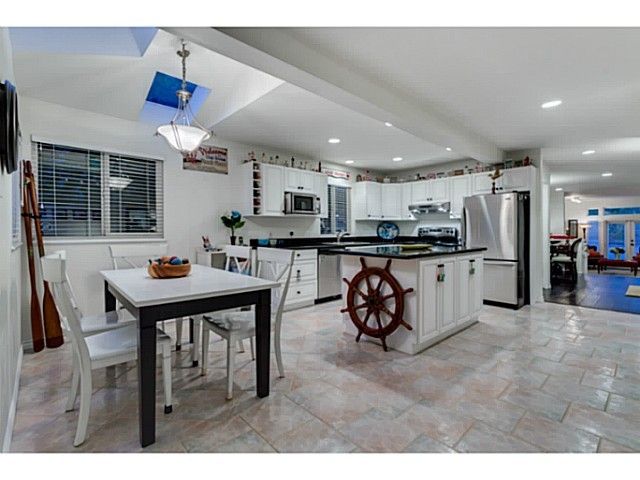 45773 at 6346 Argyle Avenue, West Vancouver