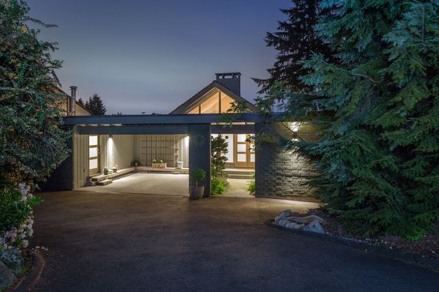 45977 at 679 Blueridge Avenue, North Vancouver