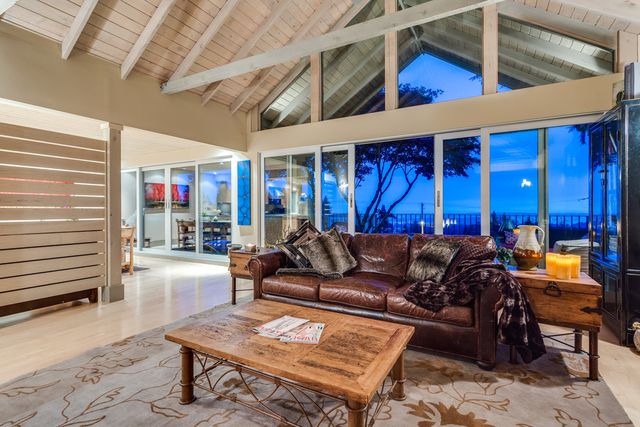 46049 at 679 Blueridge Avenue, North Vancouver