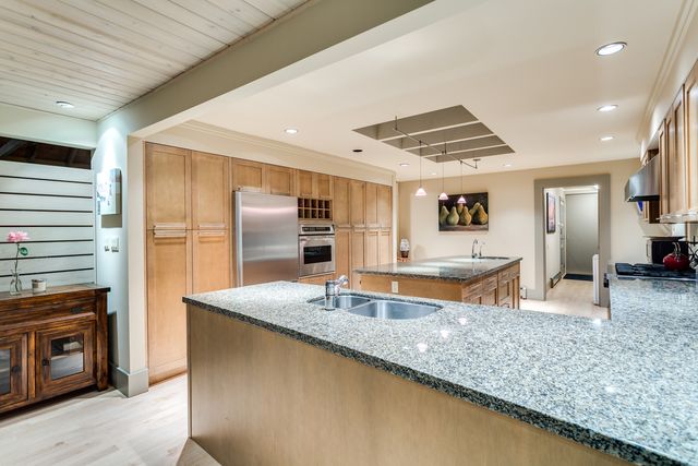 46061 at 679 Blueridge Avenue, North Vancouver