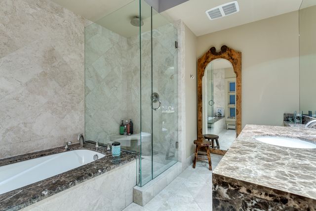 46085 at 679 Blueridge Avenue, North Vancouver