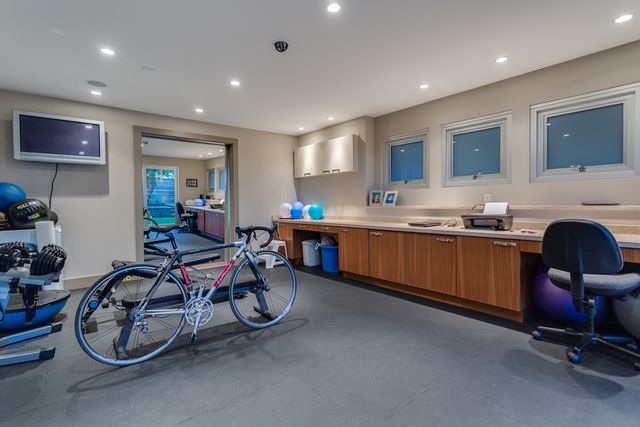 46117 at 679 Blueridge Avenue, North Vancouver