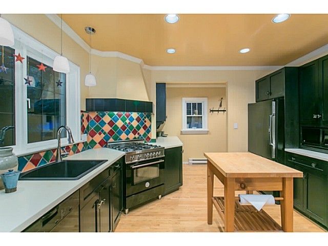 47679 at 3895 Marine Drive, West Vancouver