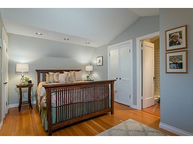 47688 at 3895 Marine Drive, West Vancouver