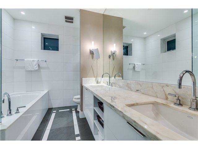 47819 at 301 - 2265 Twin Creek Place, West Vancouver