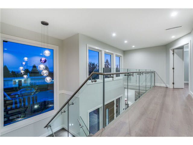 48244 at 926 Wentworth Avenue, North Vancouver