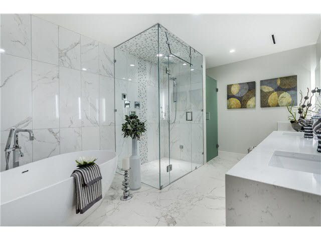 48250 at 926 Wentworth Avenue, North Vancouver