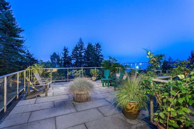 49101 at 3725 Creery Avenue, West Vancouver