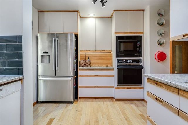 49267 at 2160 Shafton Place, West Vancouver